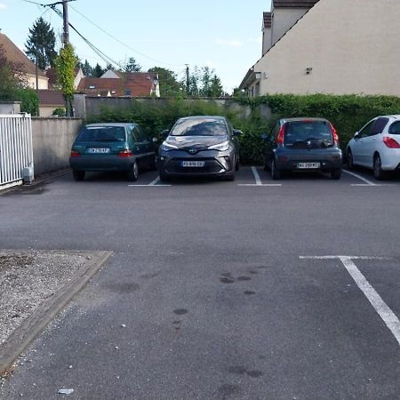 Appartement Cosy - Disneyland & Villages Nature Villeneuve-Saint-Denis المظهر الخارجي الصورة