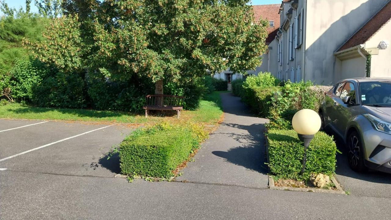 Appartement Cosy - Disneyland & Villages Nature Villeneuve-Saint-Denis المظهر الخارجي الصورة